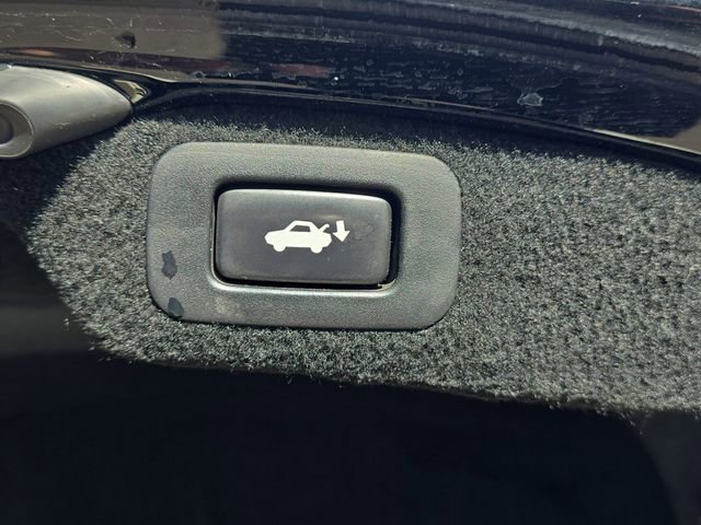 Used 2014 Lexus LS 460 AWD w/ Comfort Package image 16