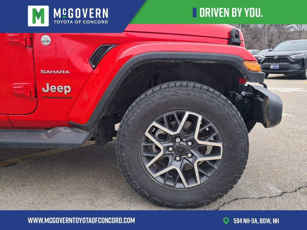 Used 2024 Jeep Wrangler Unlimited Sahara AWD/4WD image 11