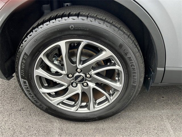 Certified 2022 Lincoln Corsair FWD w/ Equipment Group 101A image 11