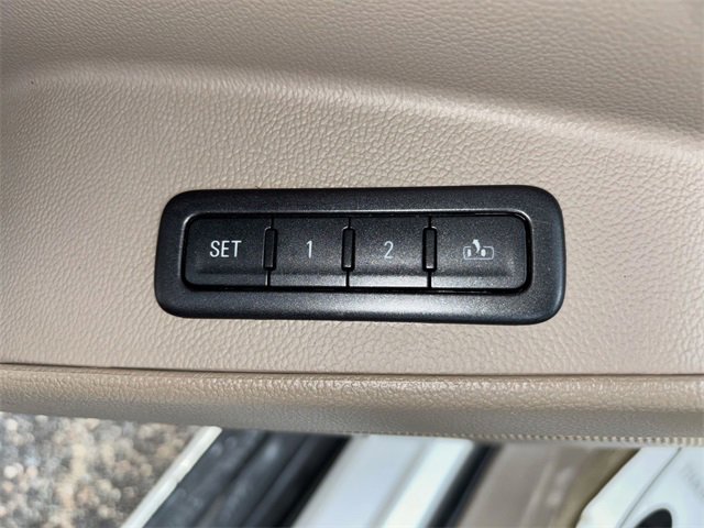 Used 2015 Chevrolet Tahoe LTZ image 28