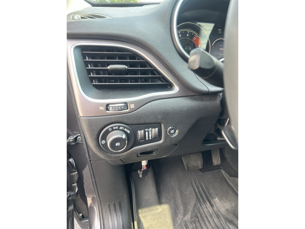 Used 2022 Jeep Cherokee Latitude Lux w/ Sun & Sound Group AWD/4WD image 19