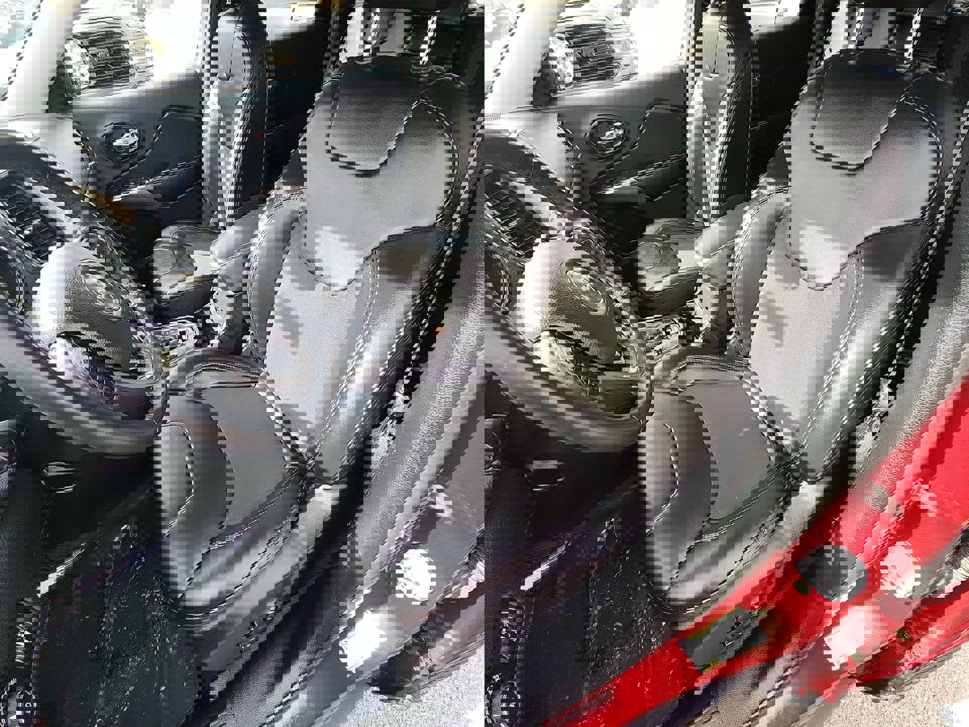 Certified 2019 Jeep Cherokee Latitude Plus image 13