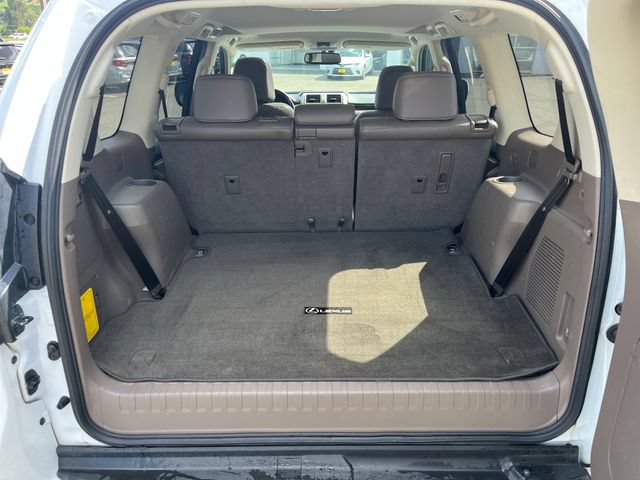 Used 2015 Lexus GX 460 w/ Premium Package AWD/4WD image 14