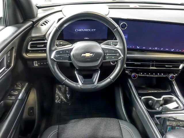 Used 2024 Chevrolet Traverse LT image 17