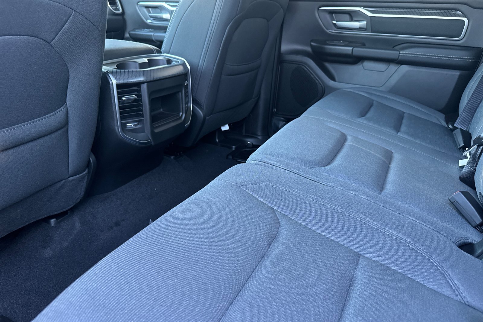 New 2026 RAM 1500 4x4 Crew Cab image 11