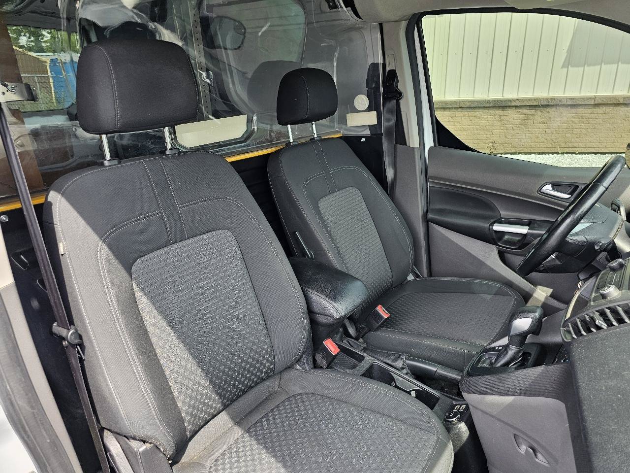 Used 2019 Ford Transit Connect XLT FWD image 16