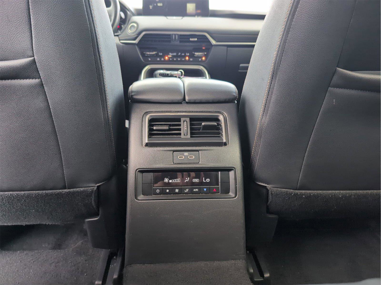 Used 2024 MAZDA CX-90 3.3 Turbo w/ Preferred Plus AWD/4WD image 33