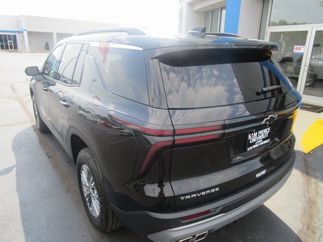 New 2026 Chevrolet Traverse LT image 3