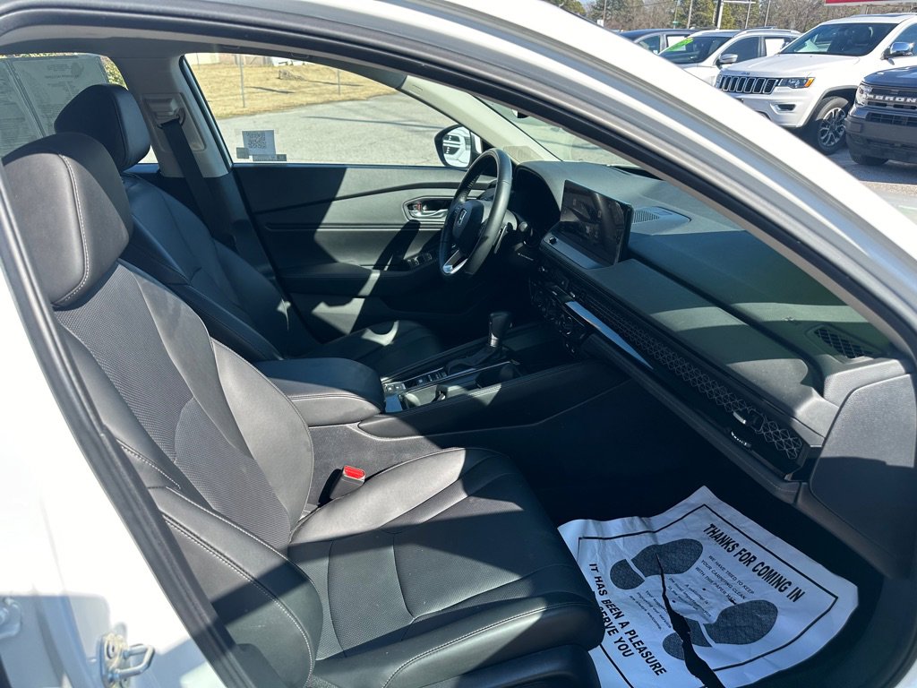 Used 2024 Honda Accord Touring image 23