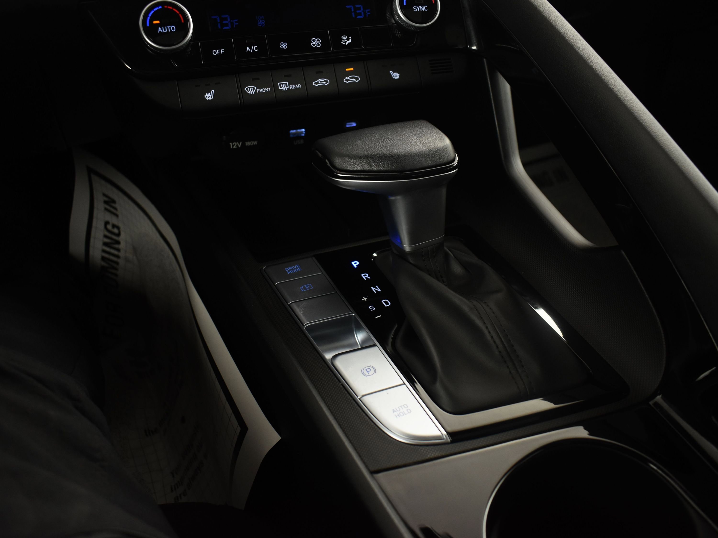 Used 2025 Hyundai Elantra SEL image 50