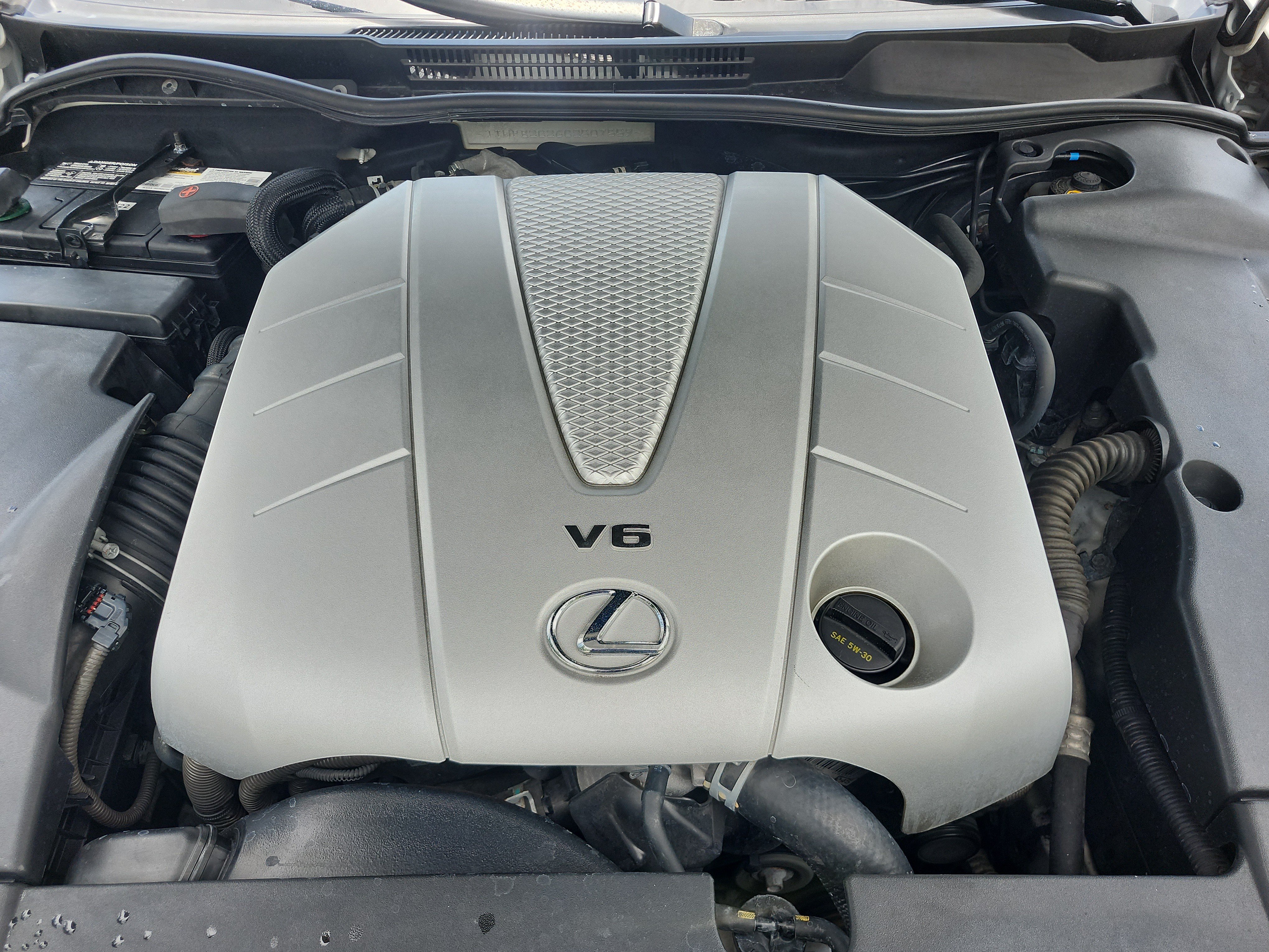Used 2012 Lexus IS 350C w/ Luxury Pkg RWD image 21