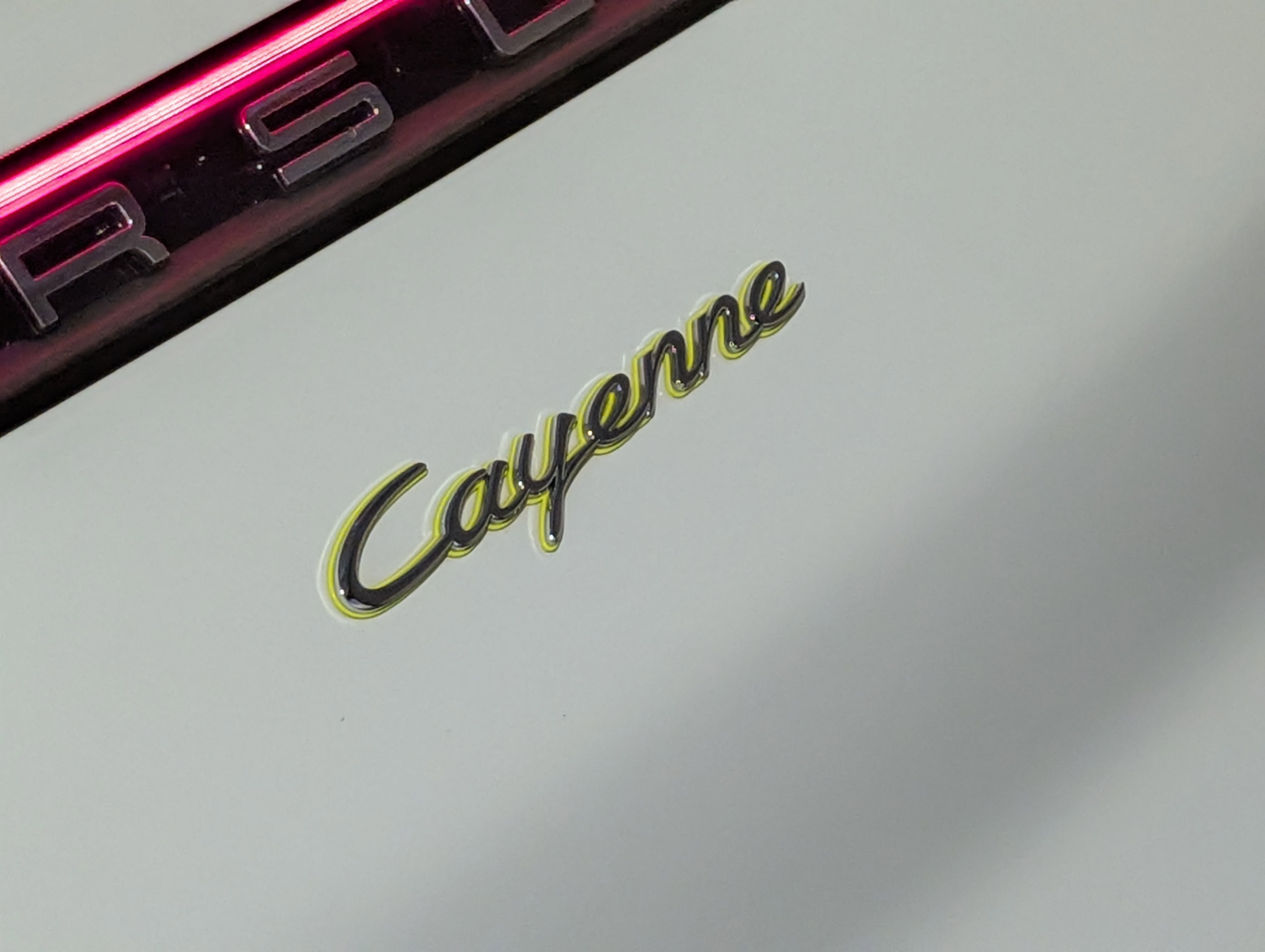 Certified 2022 Porsche Cayenne E-Hybrid image 17