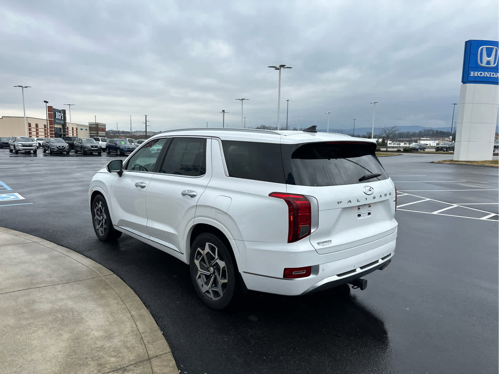 Used 2021 Hyundai Palisade Calligraphy image 7