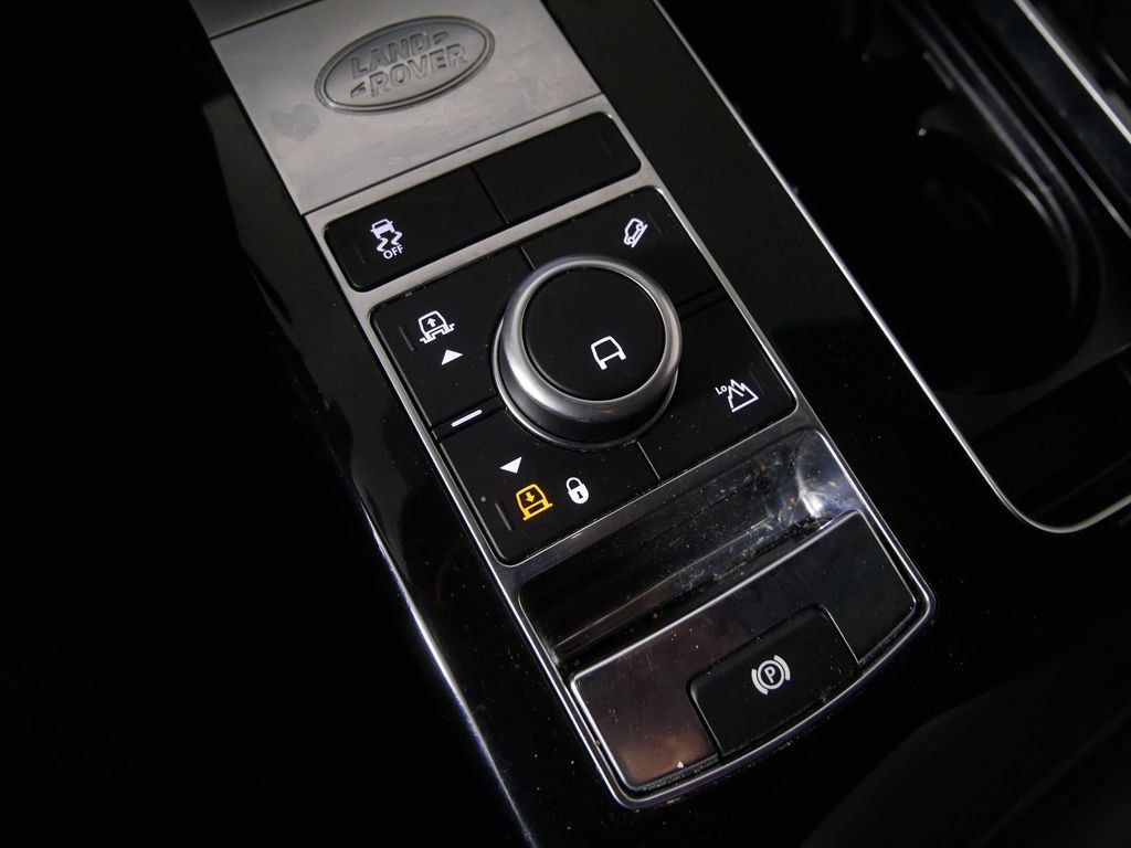 Used 2022 Land Rover Range Rover Westminster Edition image 23