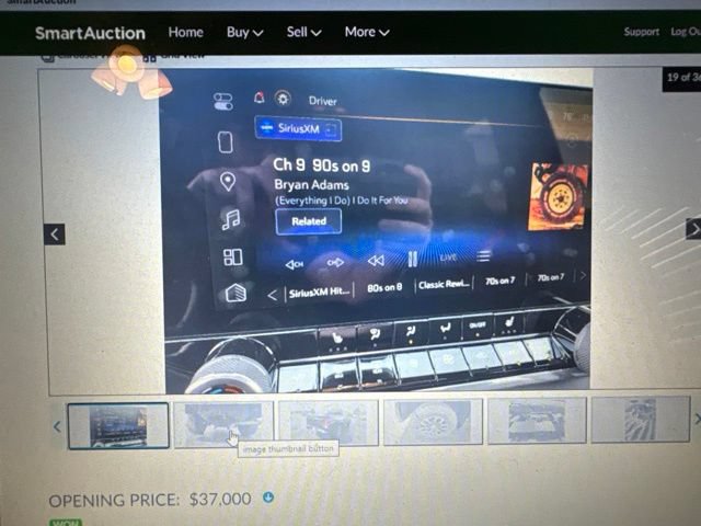 Used 2024 Chevrolet Colorado Z71 w/ Z71 Convenience Package 2 AWD/4WD image 11