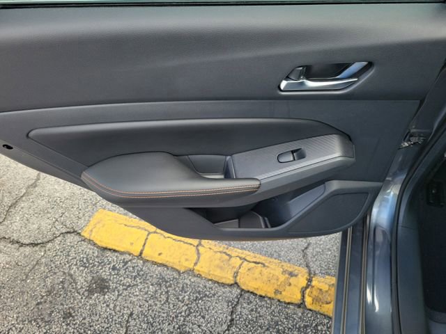 Used 2022 Nissan Altima 2.5 SR w/ Midnight Edition Package image 9