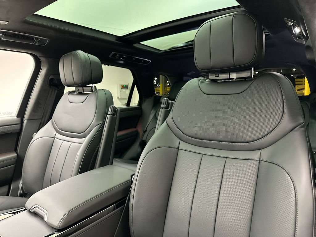 Certified 2025 Land Rover Range Rover Sport Autobiography AWD/4WD image 15