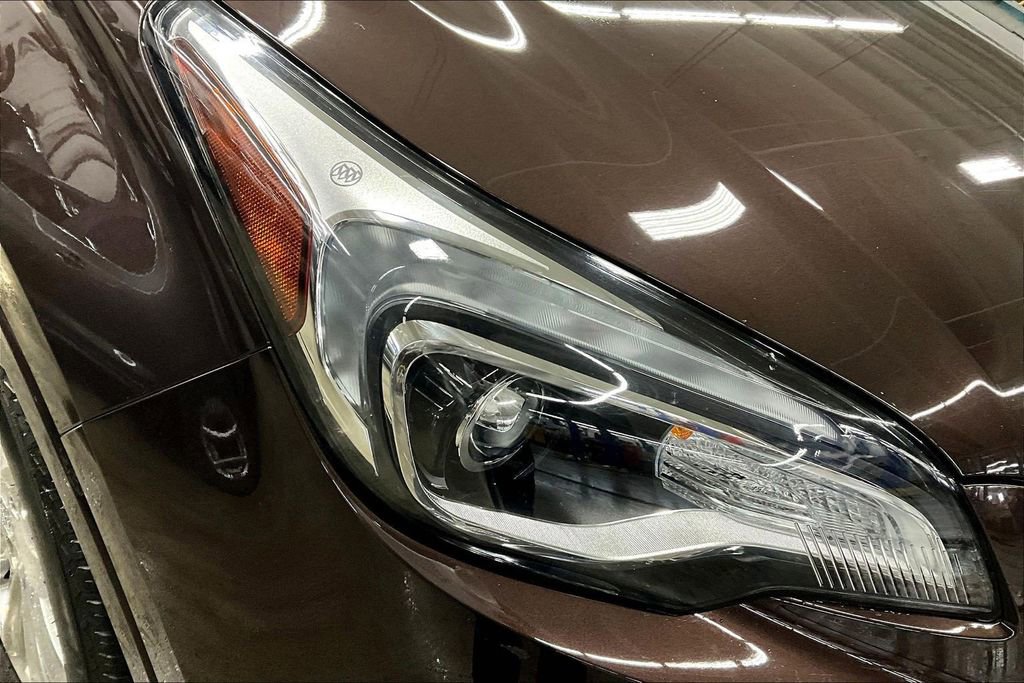 Used 2020 Buick Envision Essence w/ LPO, Road Trip Package image 31