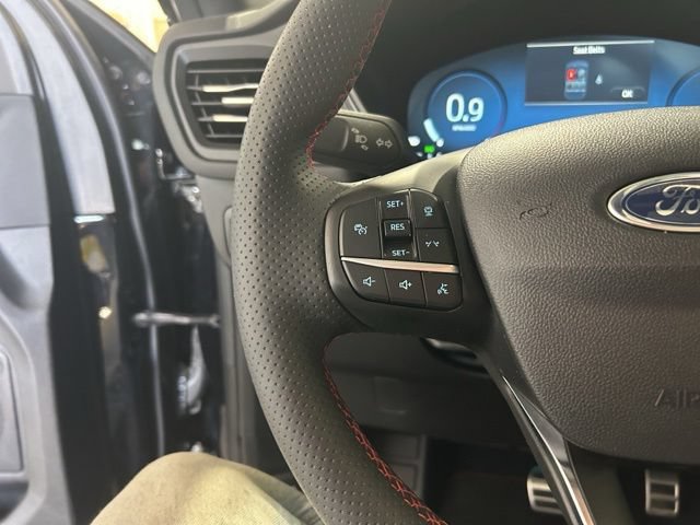 Certified 2023 Ford Escape ST-Line Elite w/ Class II Trailer Tow Package AWD/4WD image 29