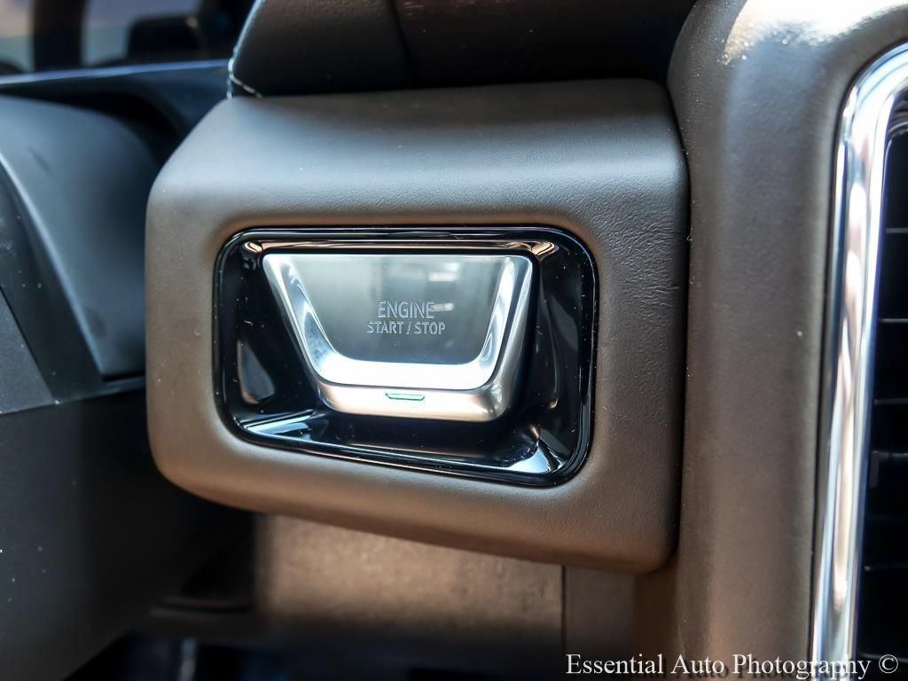 New 2026 GMC Yukon Denali Ultimate AWD/4WD image 18