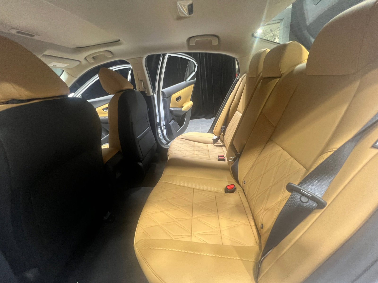 New 2025 Nissan Sentra SV w/ SV Premium Package image 17