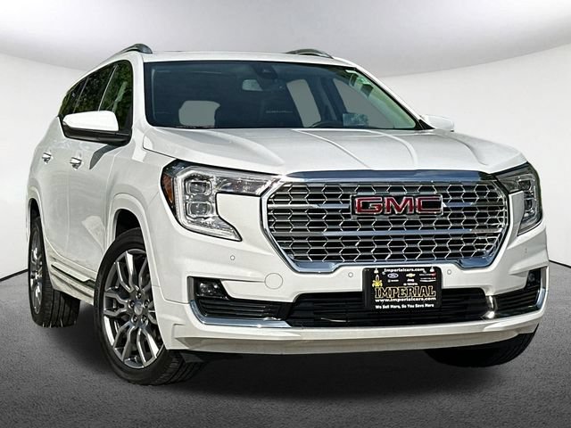 Used 2022 GMC Terrain Denali AWD/4WD image 2