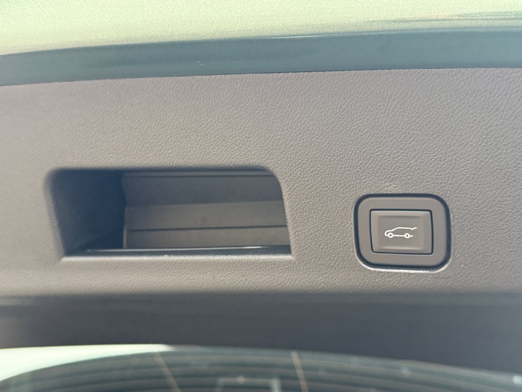 New 2027 GMC Acadia Elevation w/ Elevation Premium Package AWD/4WD image 43