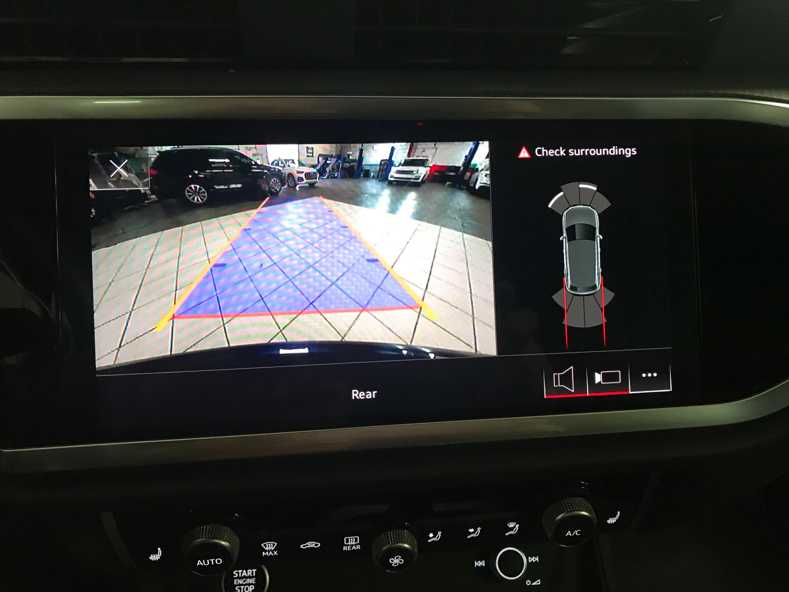 Used 2023 Audi Q3 2.0T Premium w/ Convenience Package image 21