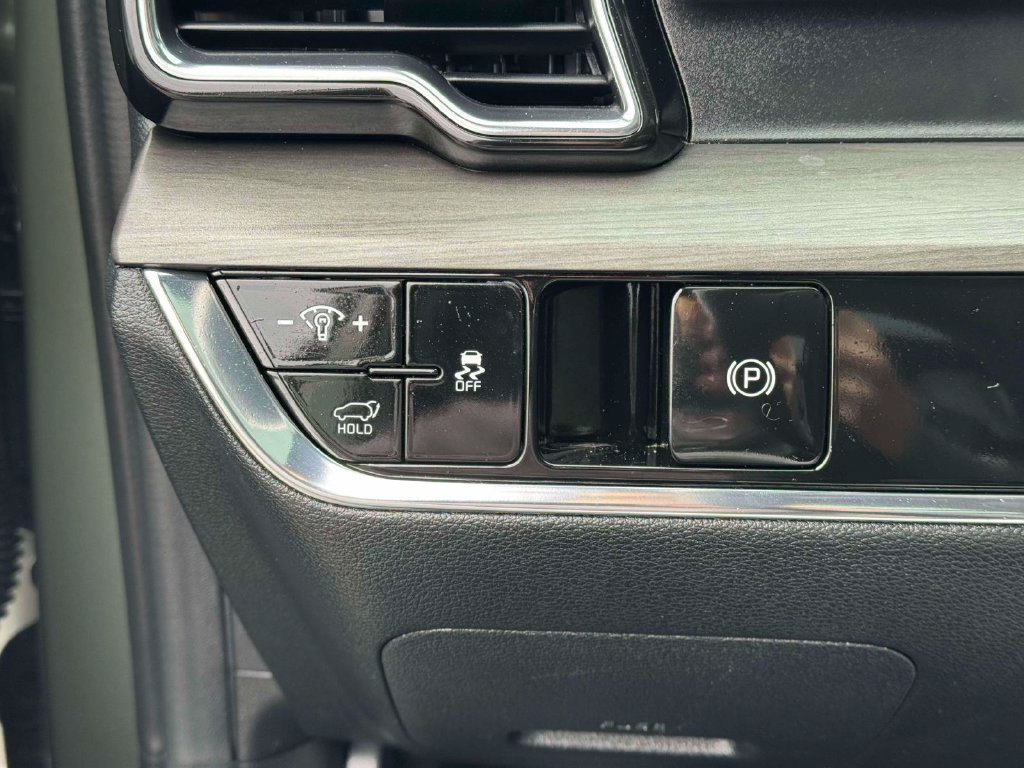 Used 2024 Kia Sportage X-Pro Prestige AWD/4WD image 22