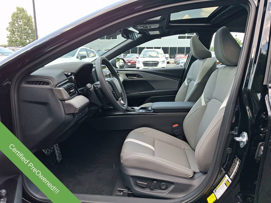Used 2026 Toyota Camry SE w/ Convenience Package FWD image 13