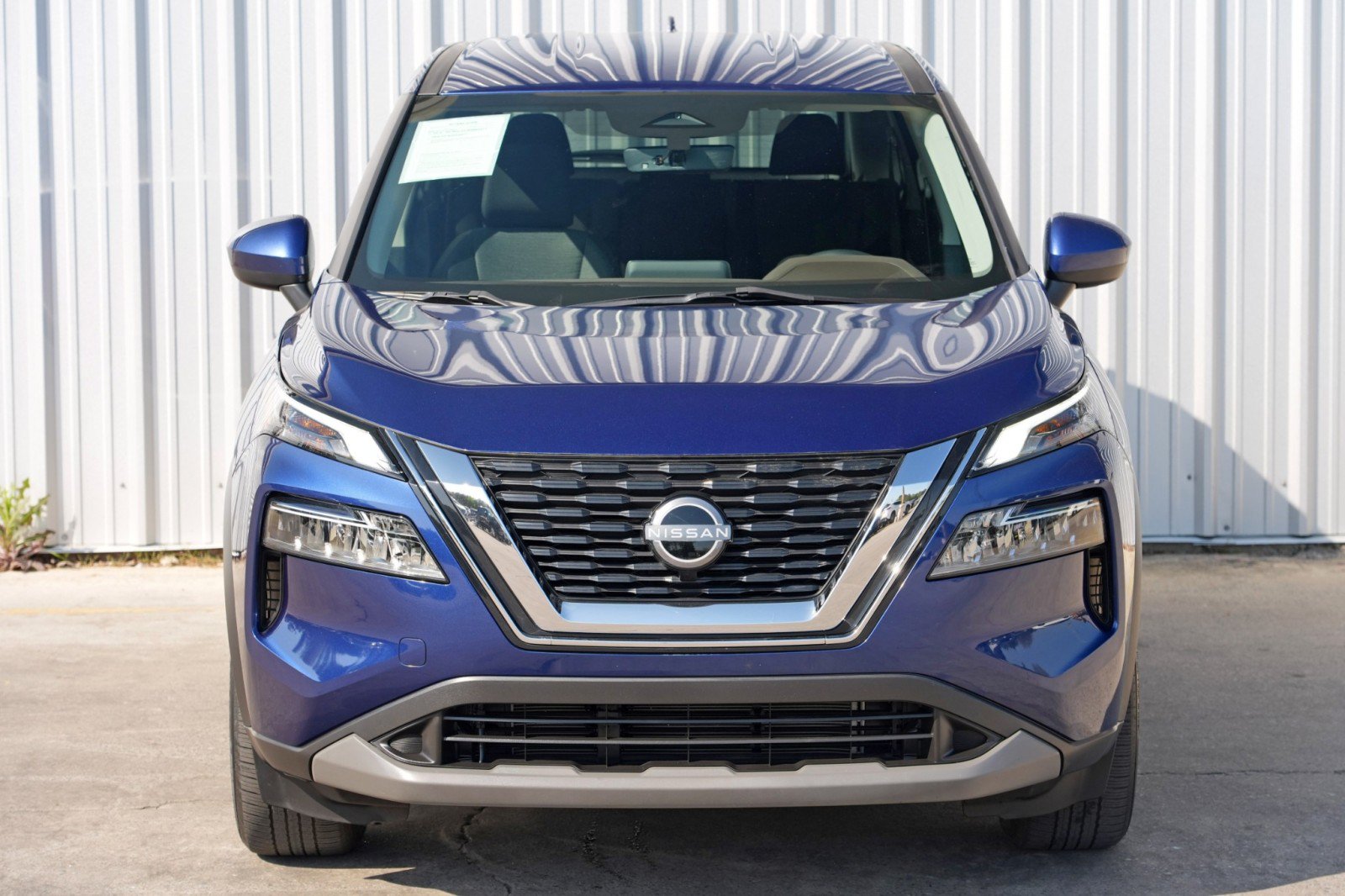 Used 2023 Nissan Rogue SV FWD image 42