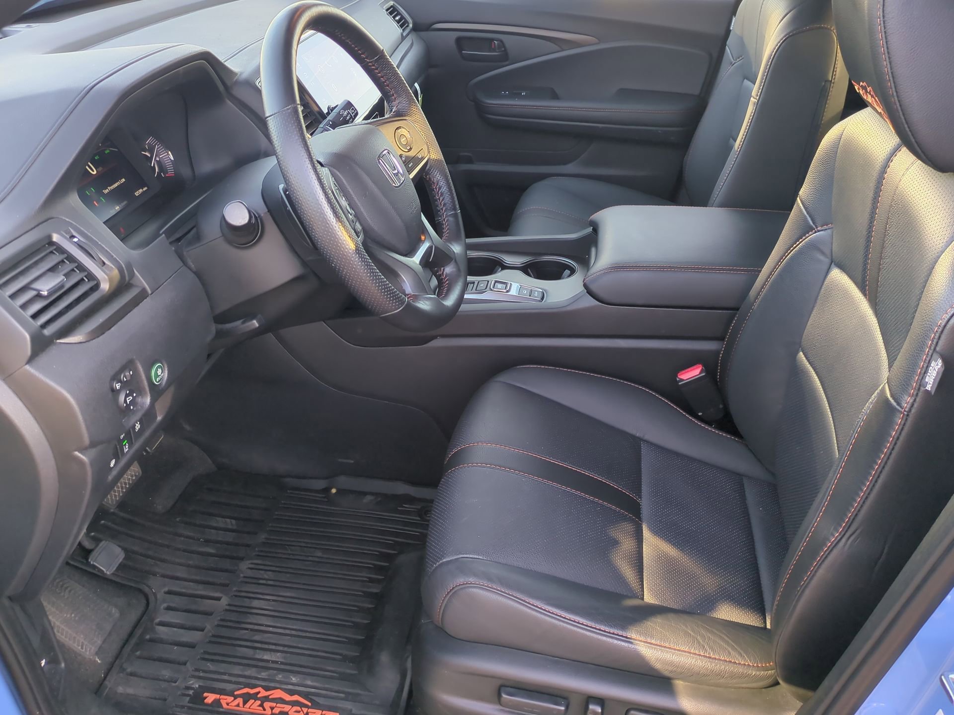 Certified 2024 Honda Passport TrailSport image 17