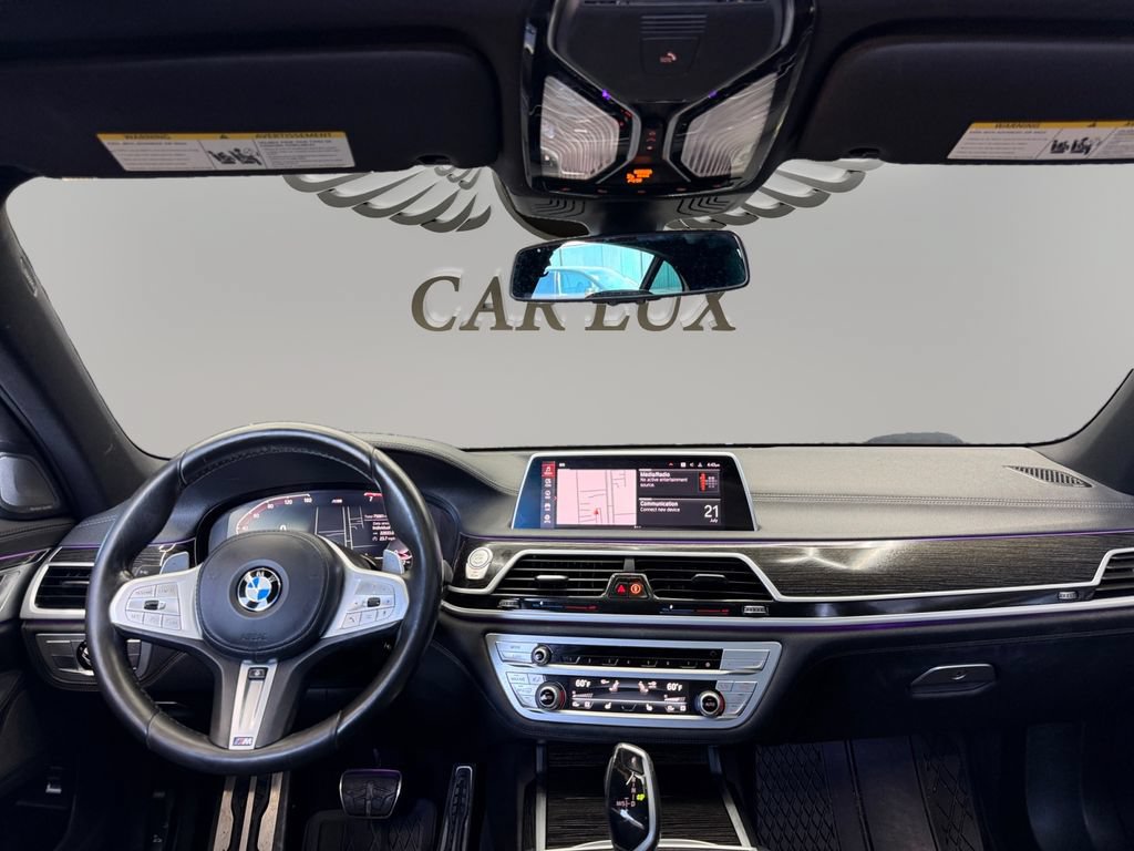 Used 2021 BMW 740i w/ M Sport Package RWD image 11