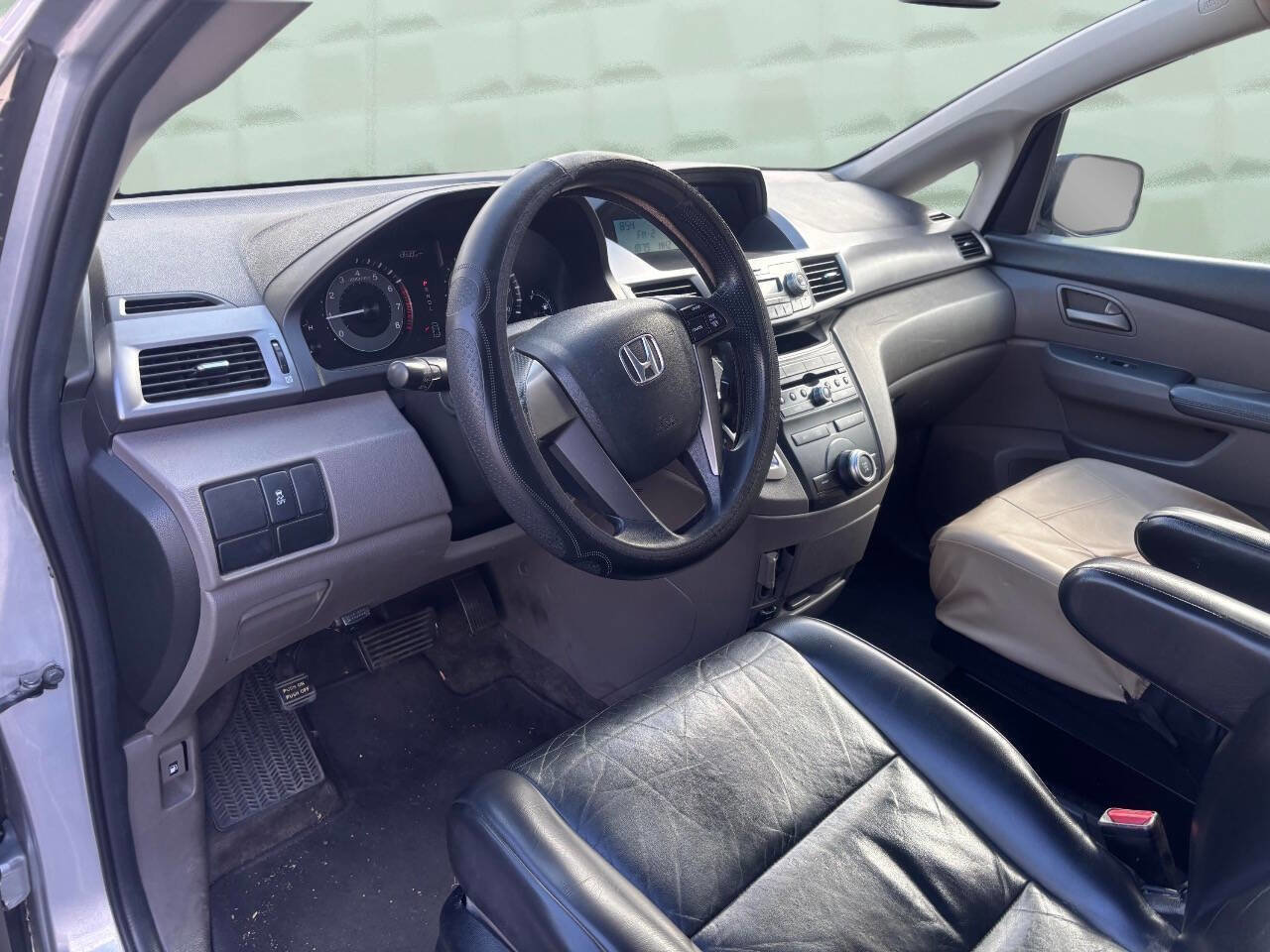 Used 2011 Honda Odyssey LX image 11