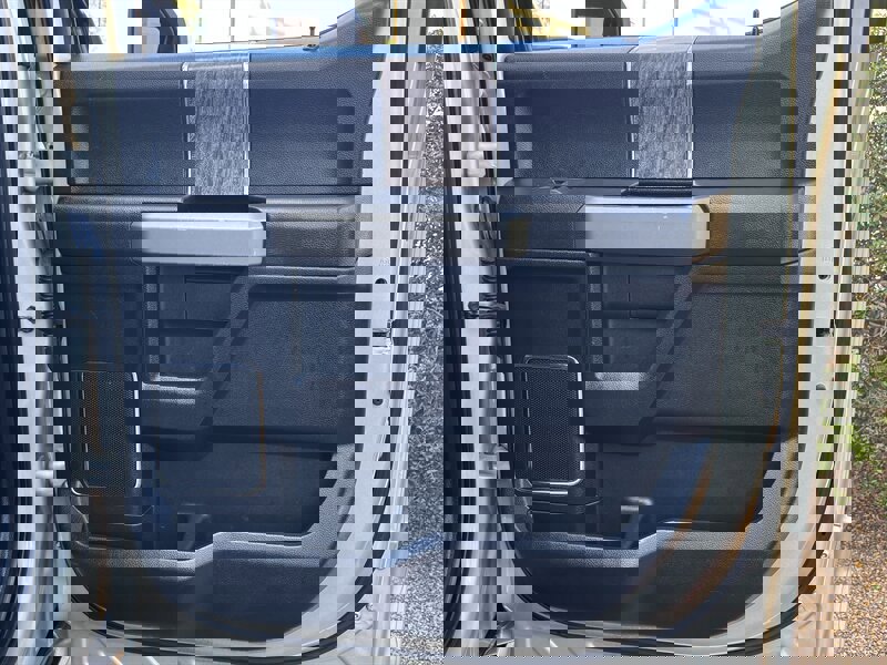 Used 2017 Ford F350 Lariat image 41