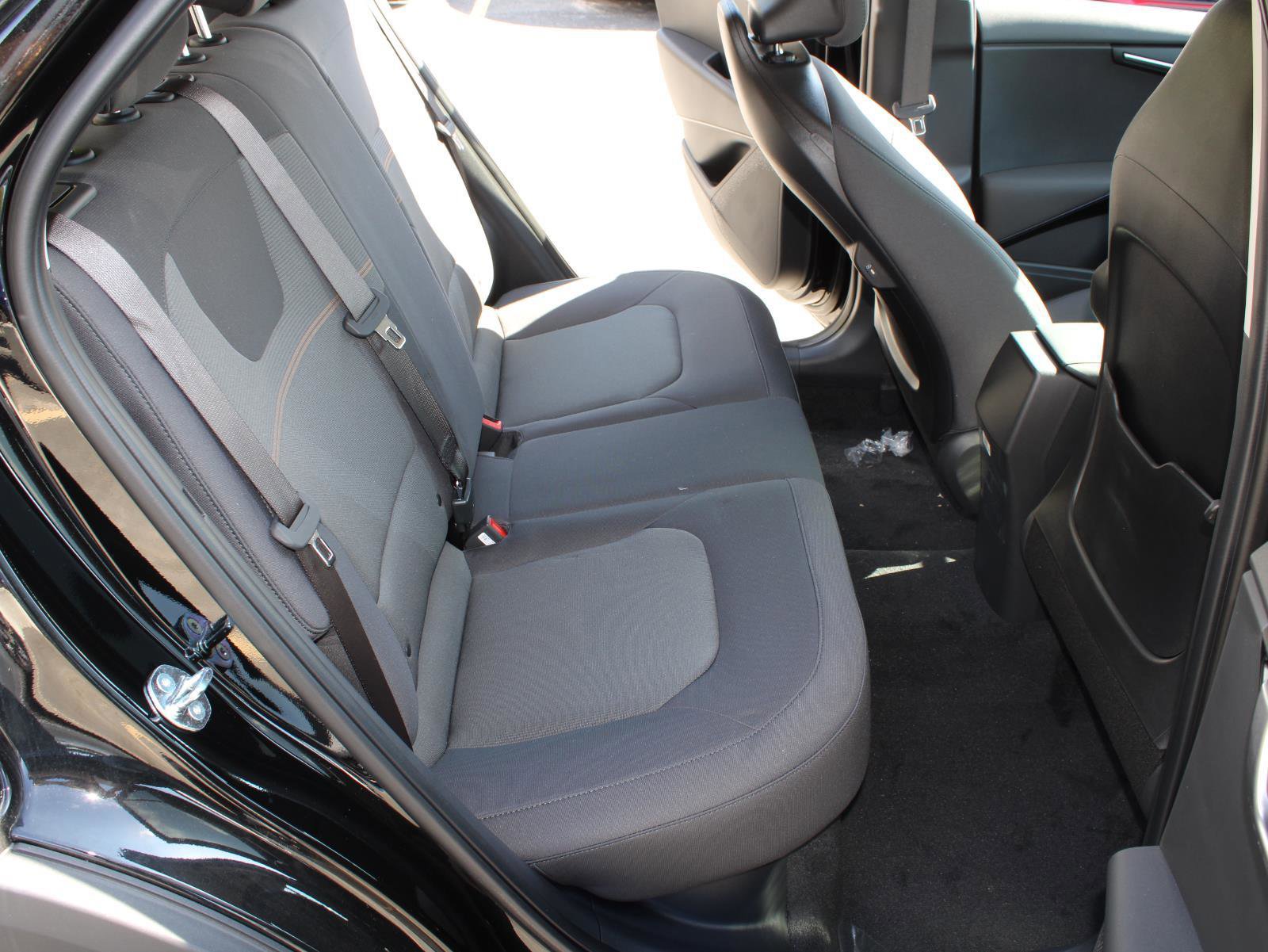 New 2025 Kia Niro LX image 18