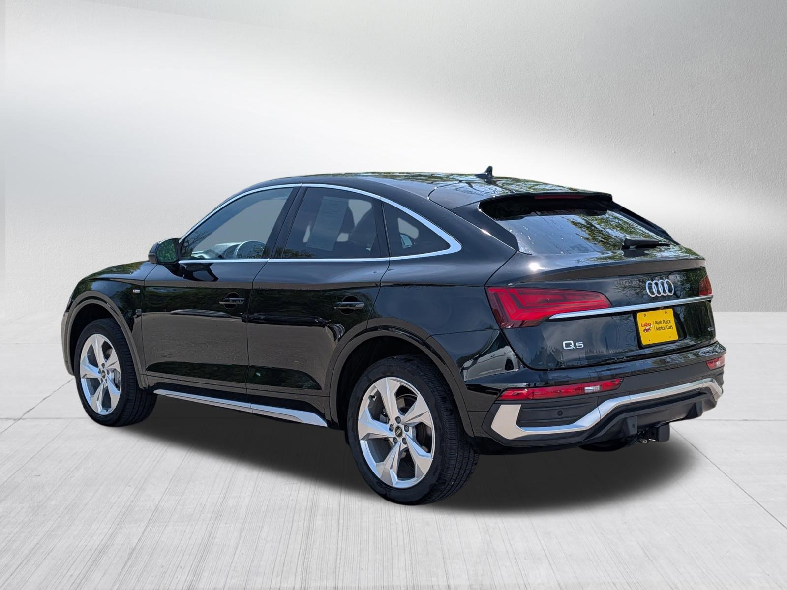 Certified 2023 Audi Q5 2.0T Premium Plus AWD/4WD image 5