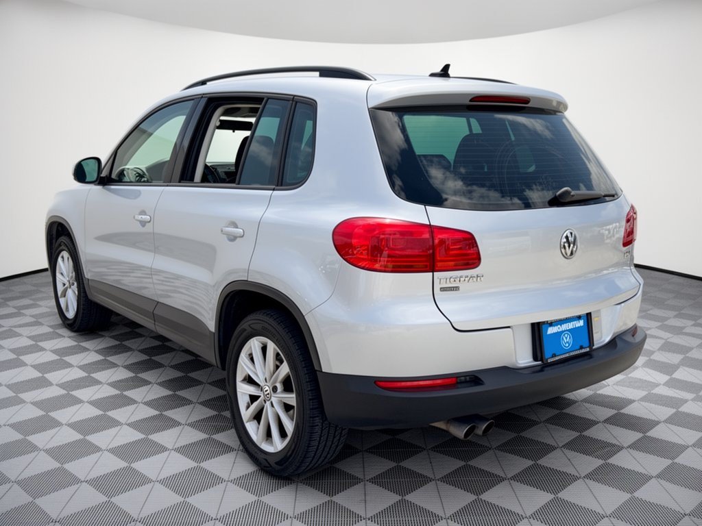 Used 2017 Volkswagen Tiguan Limited w/ Premium Package FWD image 3