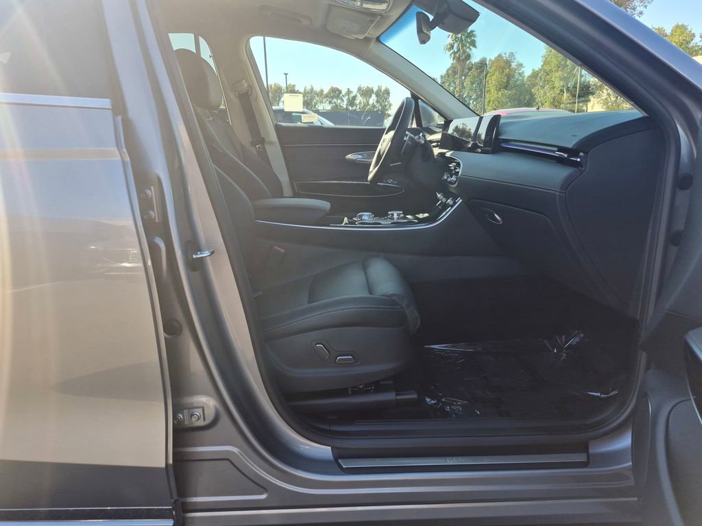 Used 2026 Genesis GV70 2.5T image 37