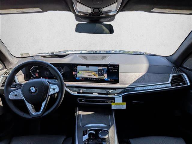 Used 2026 BMW X7 xDrive40i image 19