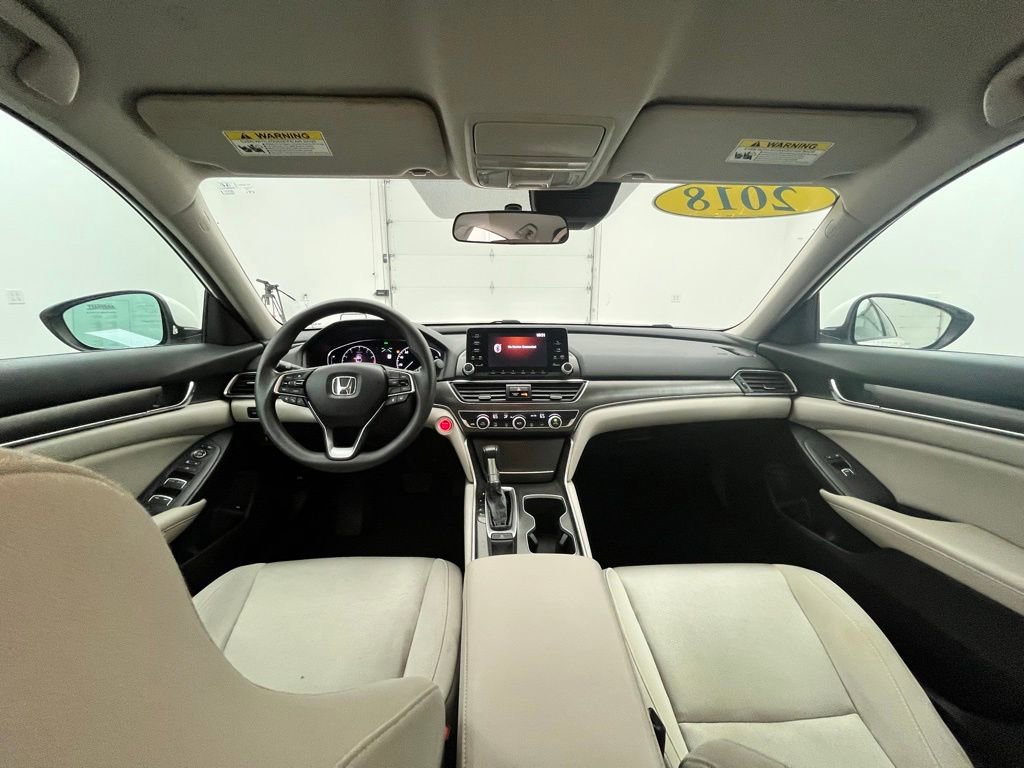 Used 2018 Honda Accord LX image 4