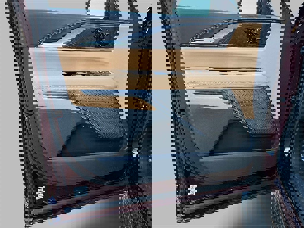 New 2025 Cadillac Escalade IQ Luxury 2 image 14