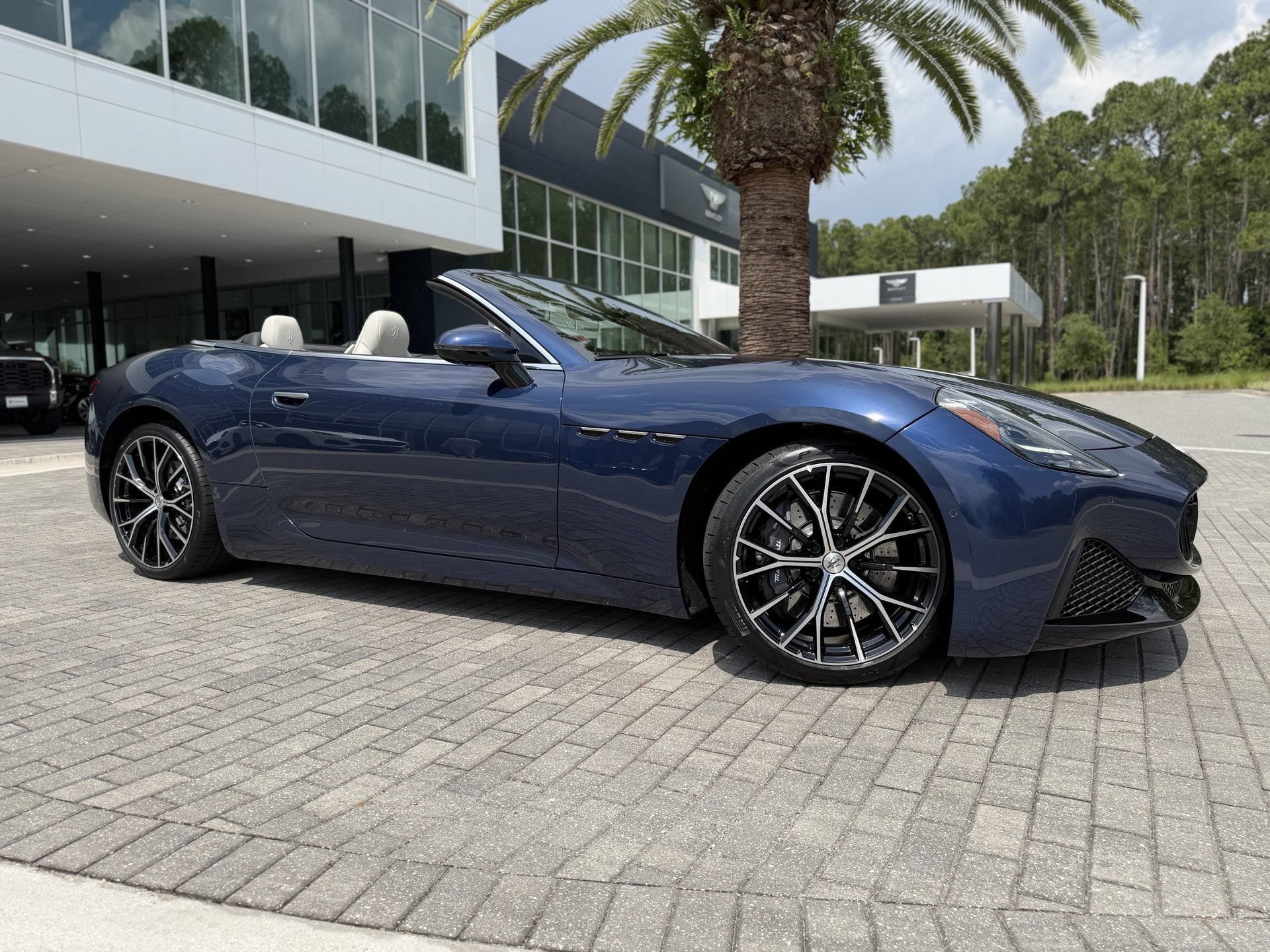 New 2026 Maserati GranCabrio Modena AWD/4WD image 1