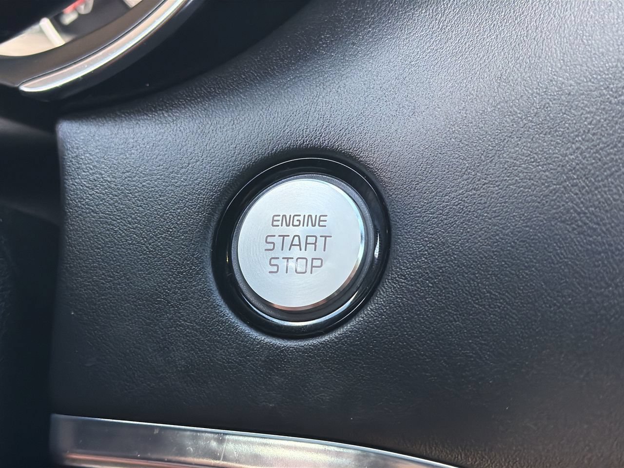 Used 2023 Kia Stinger GT2 w/ Option Group 020 RWD image 32
