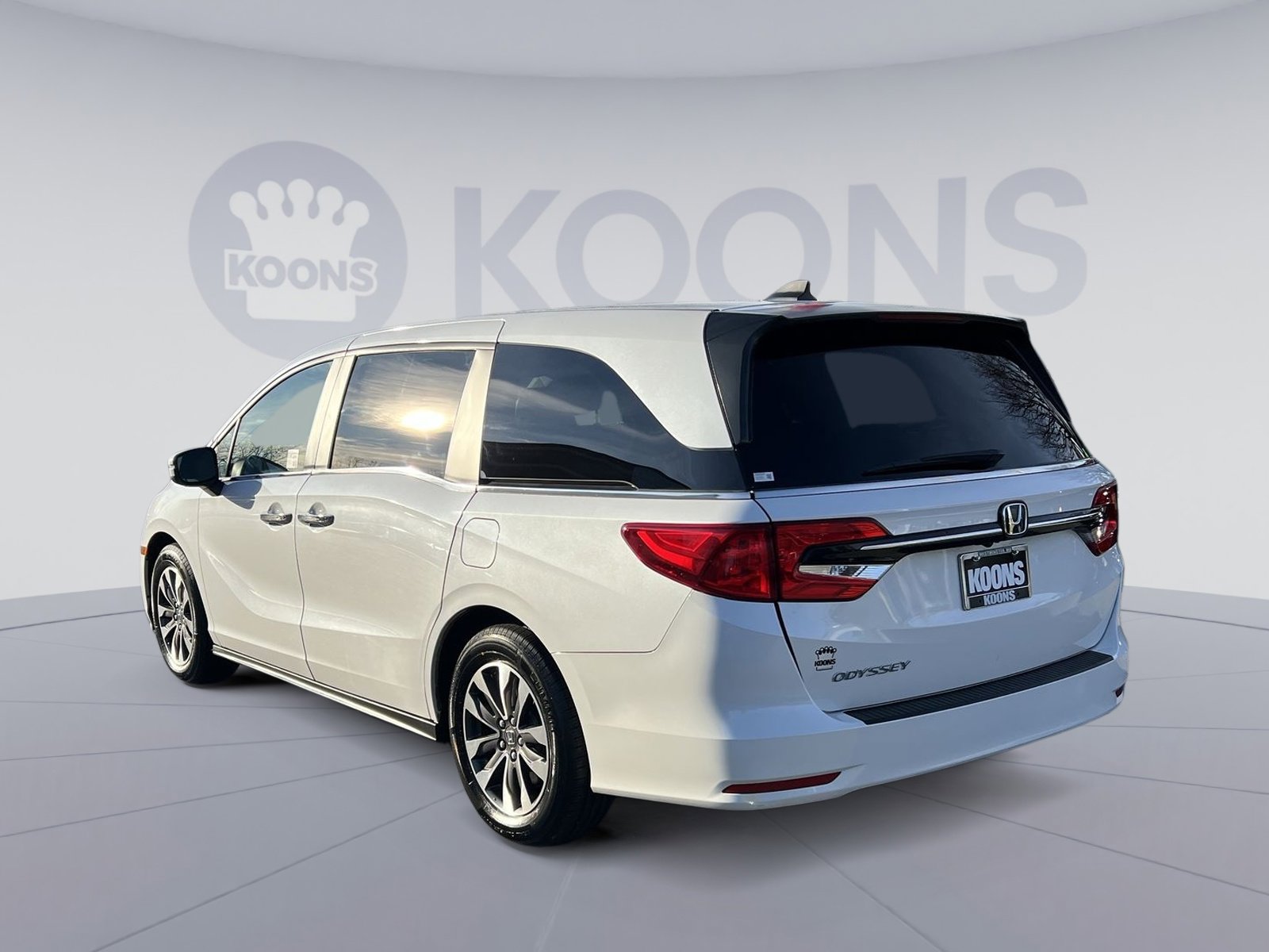 Used 2023 Honda Odyssey EX-L image 4