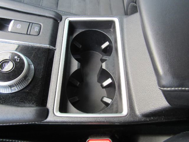 Used 2023 Mitsubishi Outlander SE image 53