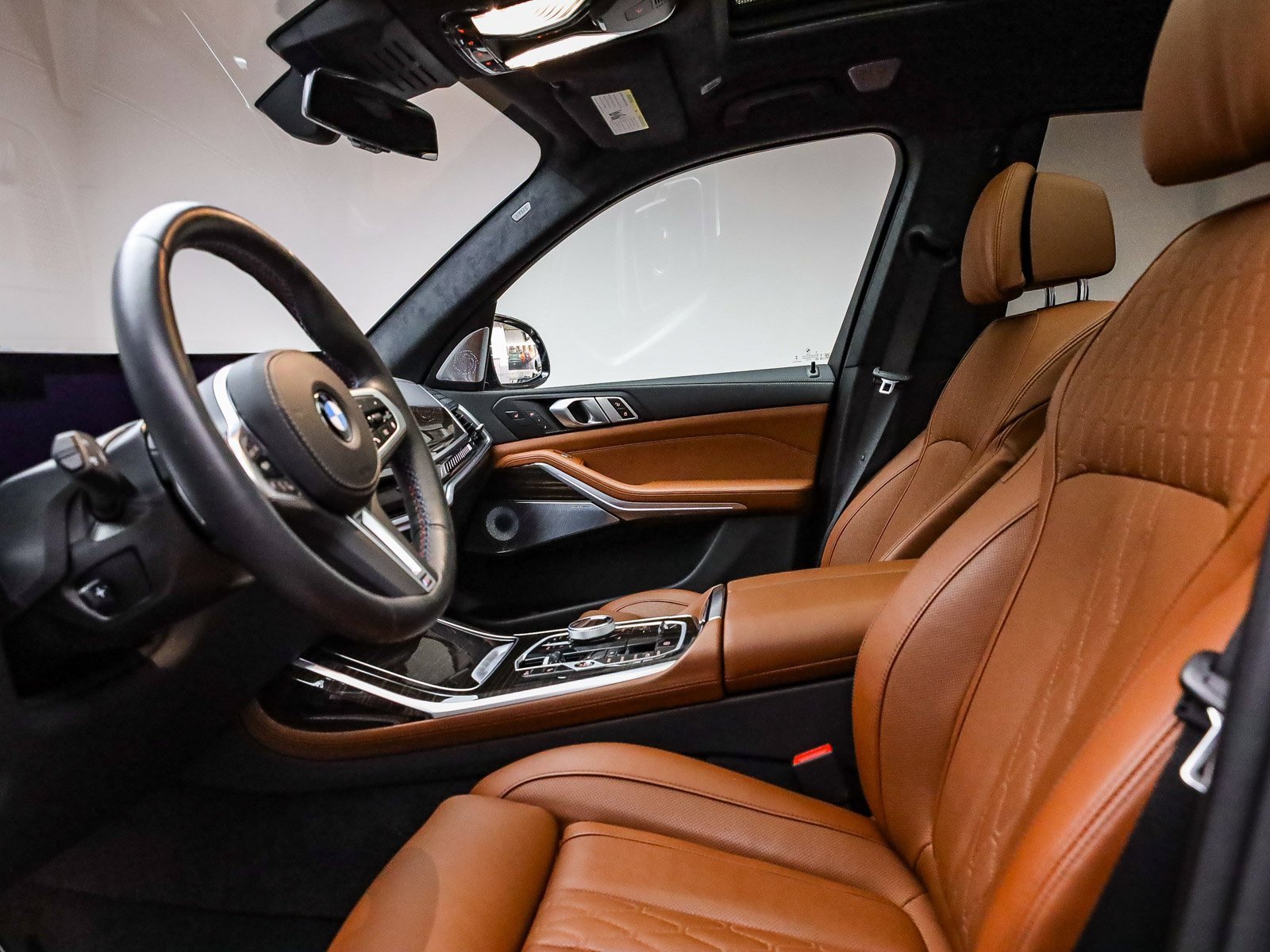 Certified 2025 BMW X7 M60i image 19