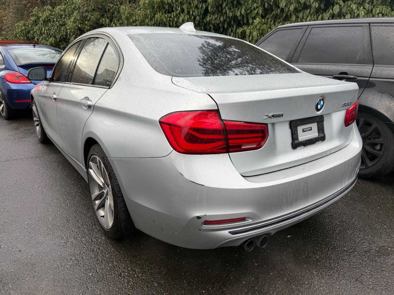Used 2018 BMW 330i xDrive Sedan image 2