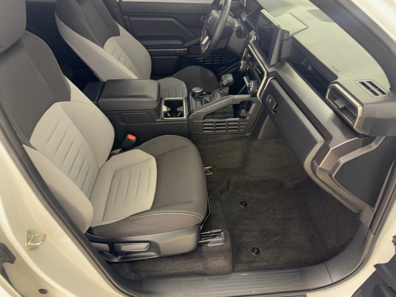 Used 2025 Toyota 4Runner TRD Sport AWD/4WD image 29