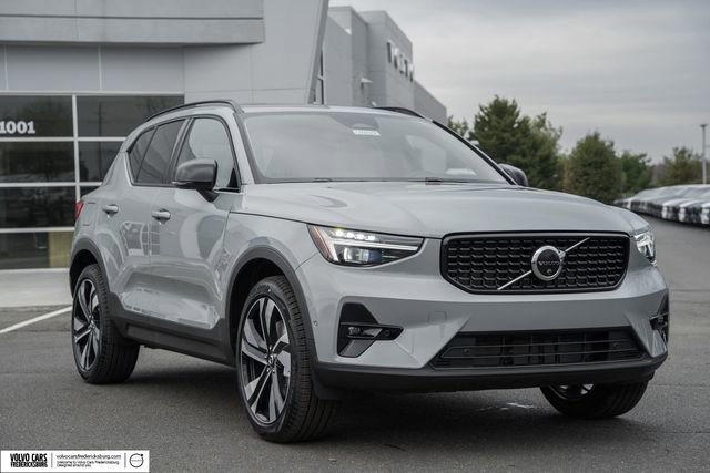 New 2026 Volvo XC40 B5 Ultra w/ Protection Package Premier image 1